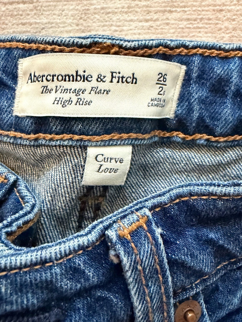 Abercrombie Fitch Women's High Rise Curve Love Vintage Flare Jeans Size 2 - Picture 5 of 10
